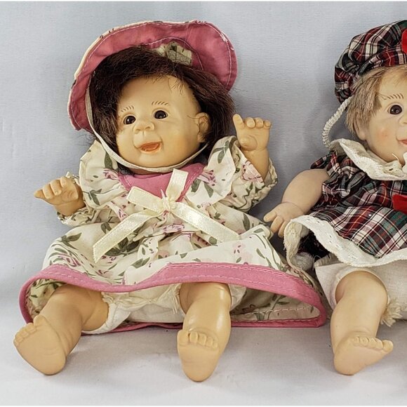 Vintage Gi-Go Toys Palm Pals Doll Baby Set of 2 Hong Kong - Picture 2 of 9